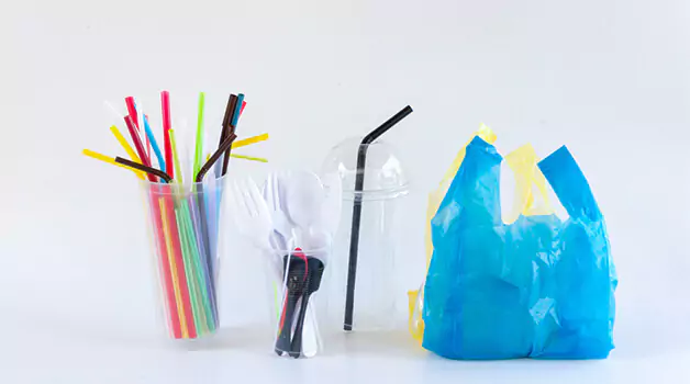 ways-to-reuse-plastic-straws